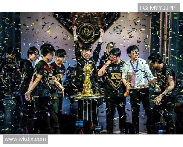 RNG在S15LOL世界大师赛中以64分稳居积分榜首位